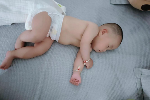 张北宝宝几个月可以吃水果